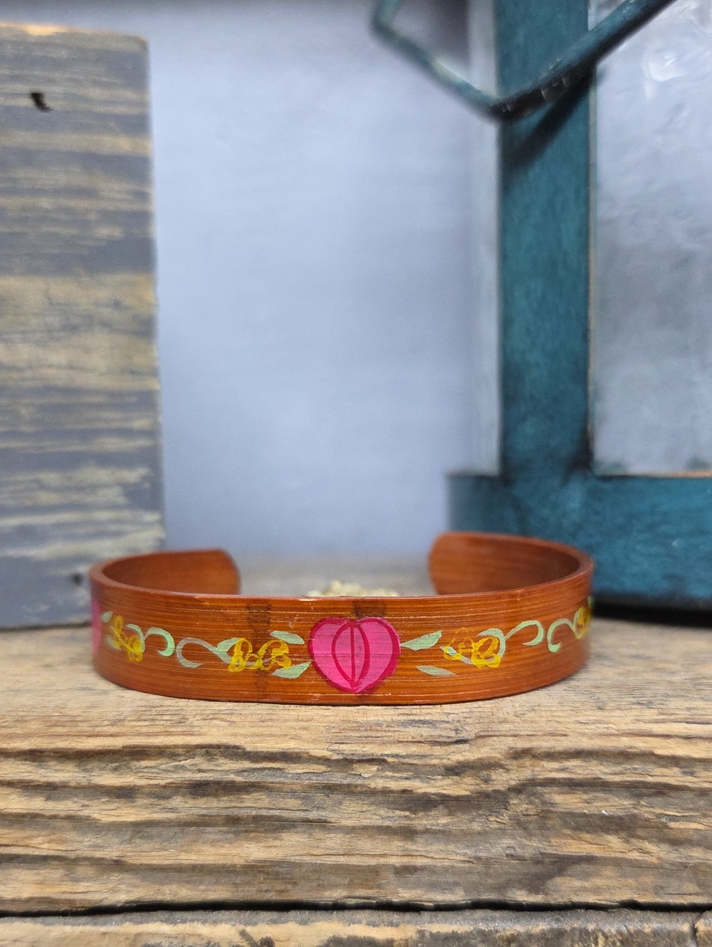 Vintage Hand-Painted Bamboo Cuff Bangle – Botanical Floral Design